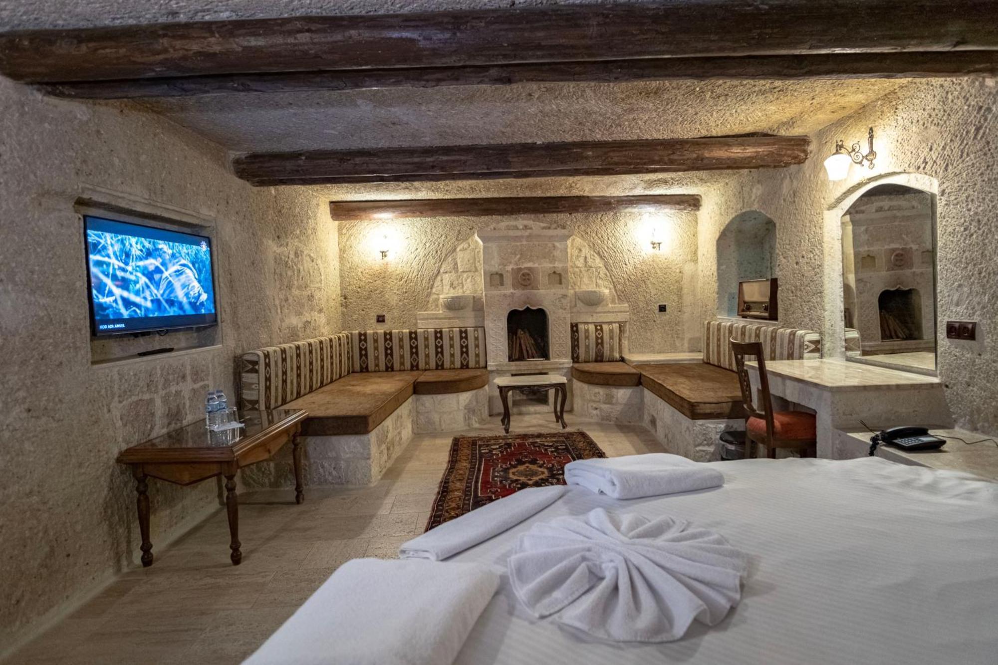 Kemerhan Cave Suites Ürgüp Ngoại thất bức ảnh