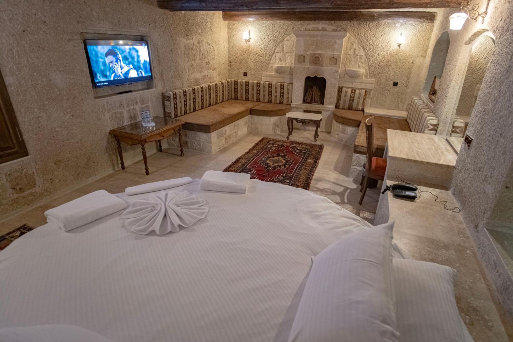 Kemerhan Cave Suites Ürgüp Ngoại thất bức ảnh