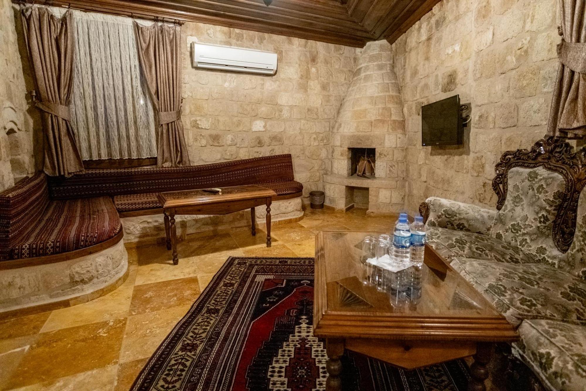 Kemerhan Cave Suites Ürgüp Ngoại thất bức ảnh
