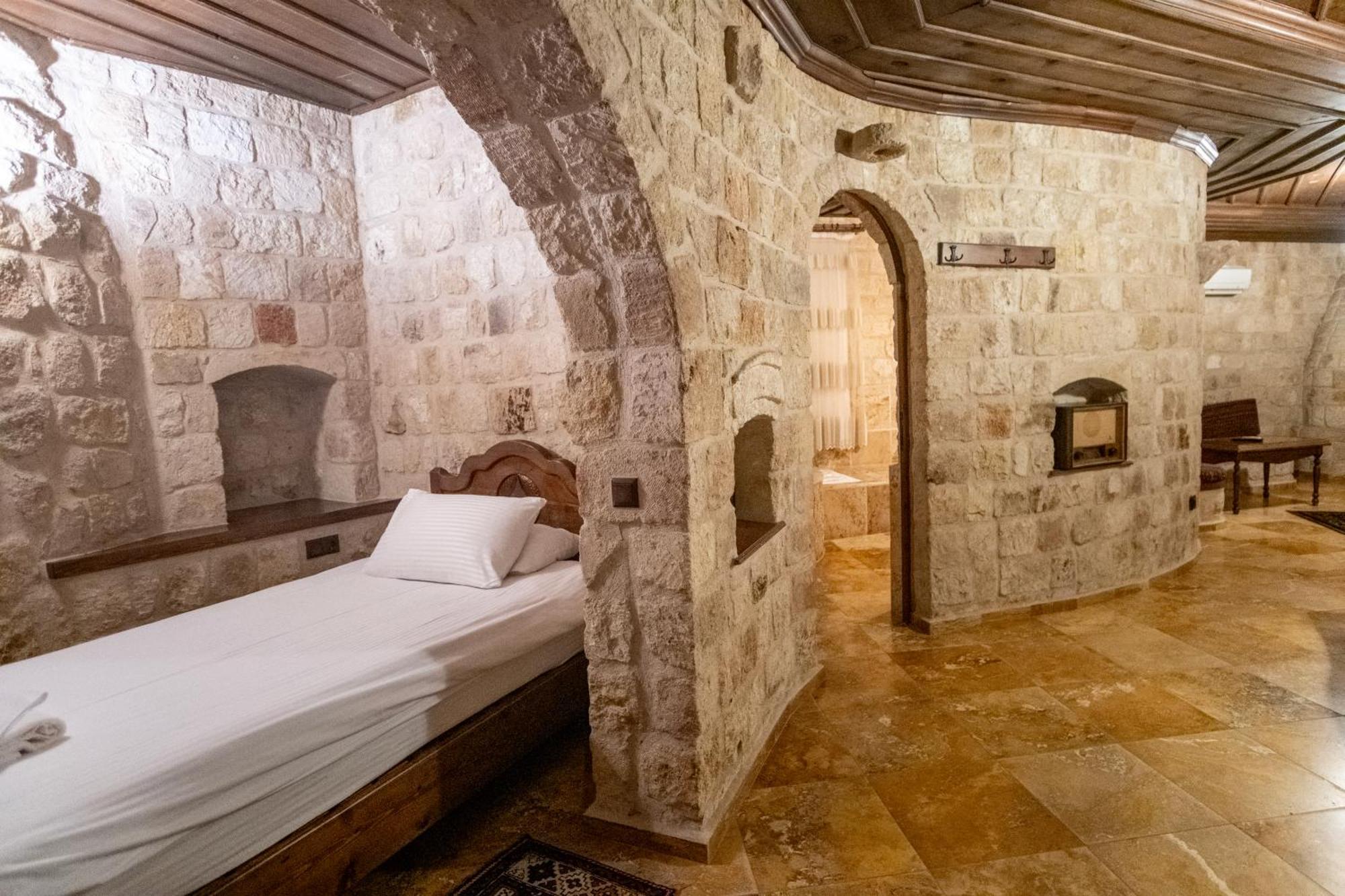 Kemerhan Cave Suites Ürgüp Ngoại thất bức ảnh
