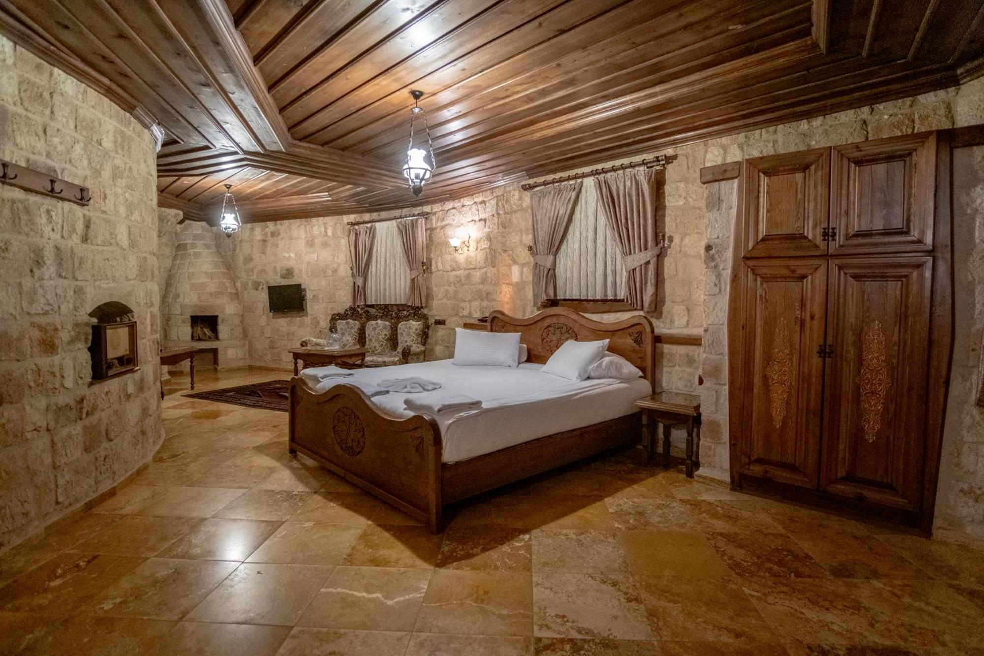 Kemerhan Cave Suites Ürgüp Ngoại thất bức ảnh